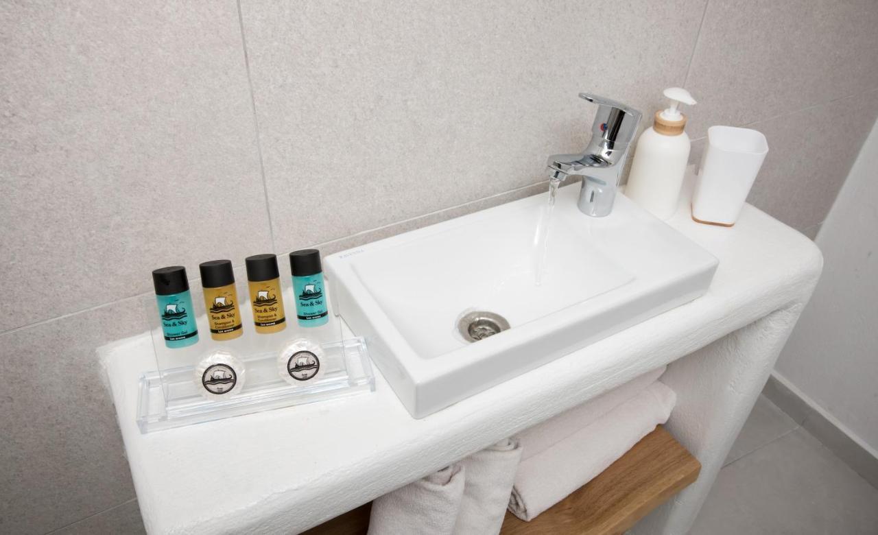 Provatas Sarantis Suites & Apartments מראה חיצוני תמונה