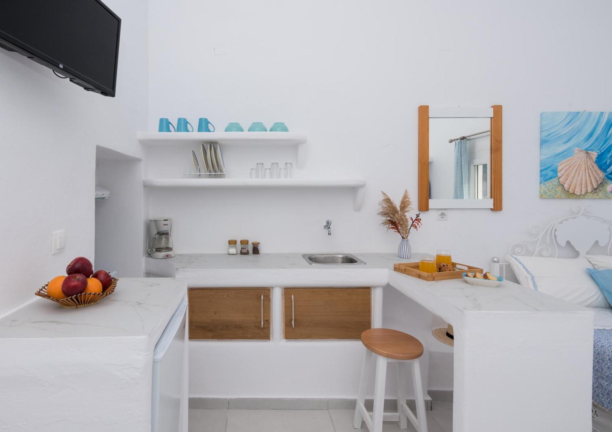 Provatas Sarantis Suites & Apartments מראה חיצוני תמונה