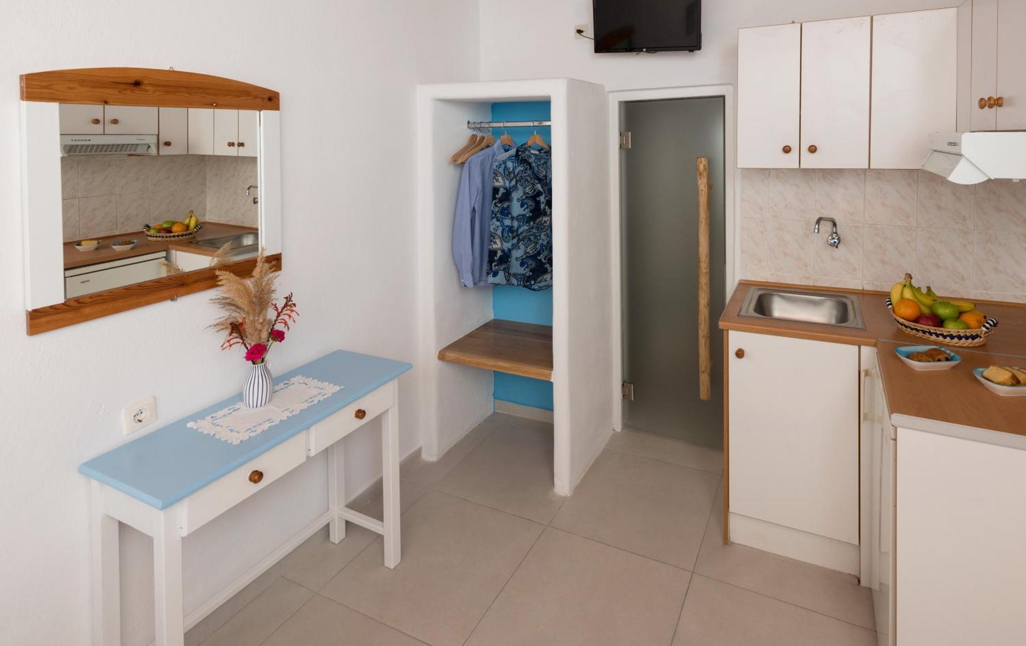 Provatas Sarantis Suites & Apartments מראה חיצוני תמונה