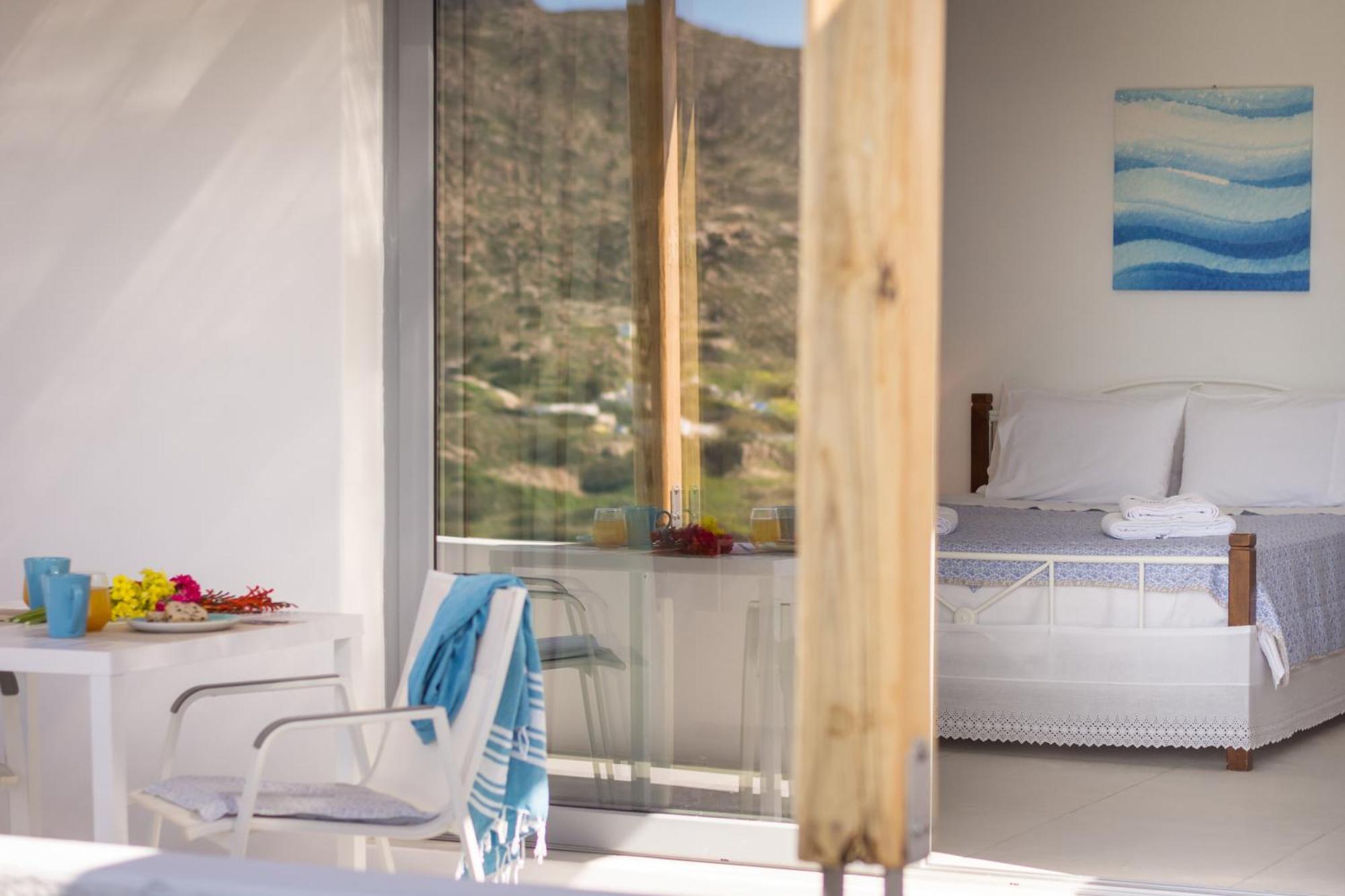 Provatas Sarantis Suites & Apartments מראה חיצוני תמונה